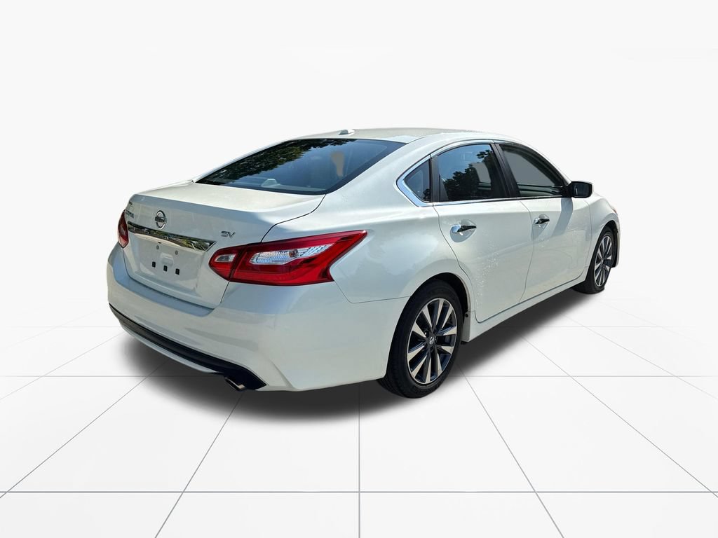 Used 2016 Nissan Altima 2.5 SV FWD image 8
