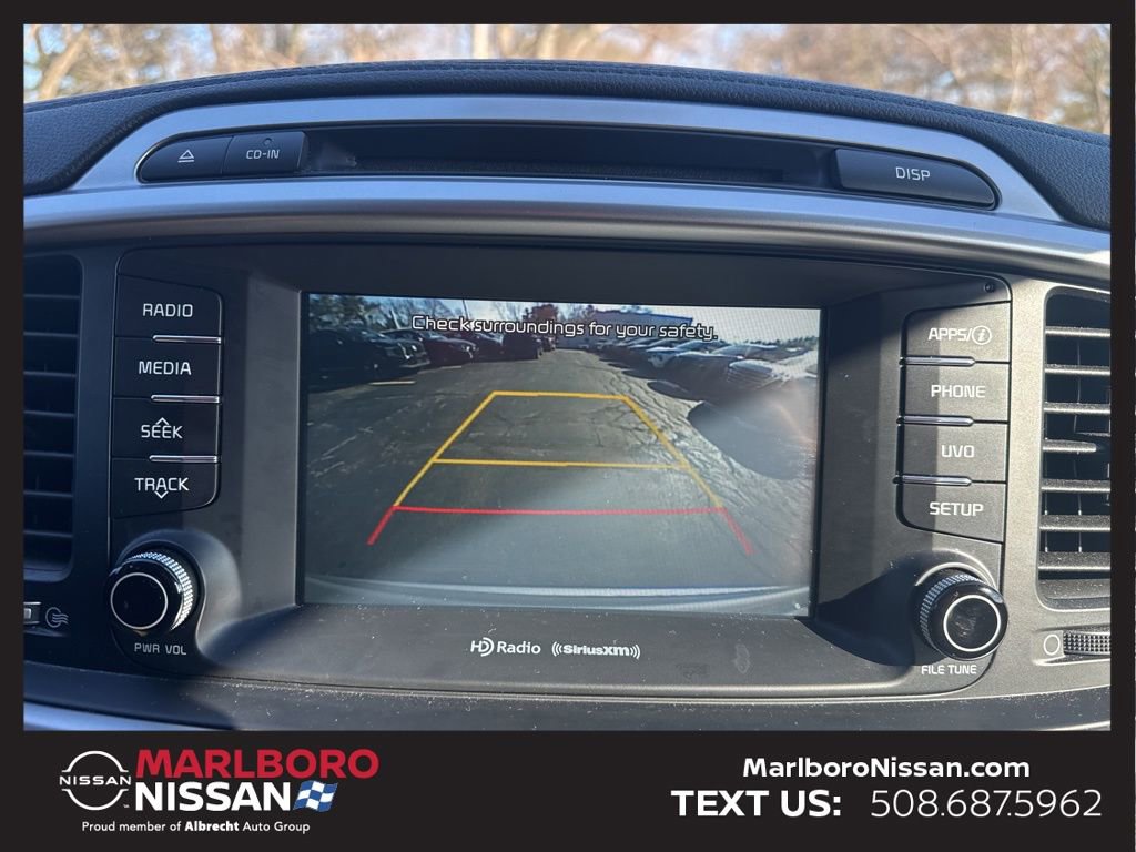 Used 2017 Kia Sorento LX w/ LX Convenience Package image 24