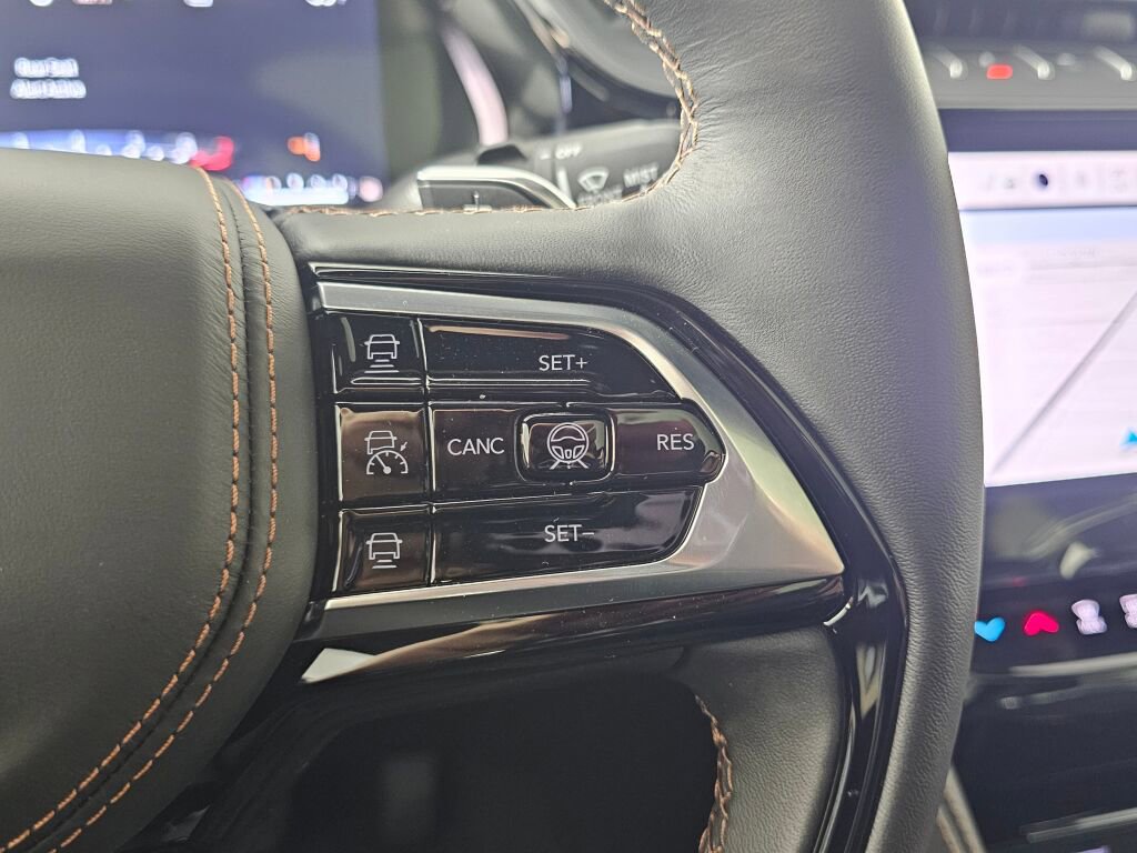 New 2026 Jeep Grand Cherokee L Summit AWD/4WD image 26