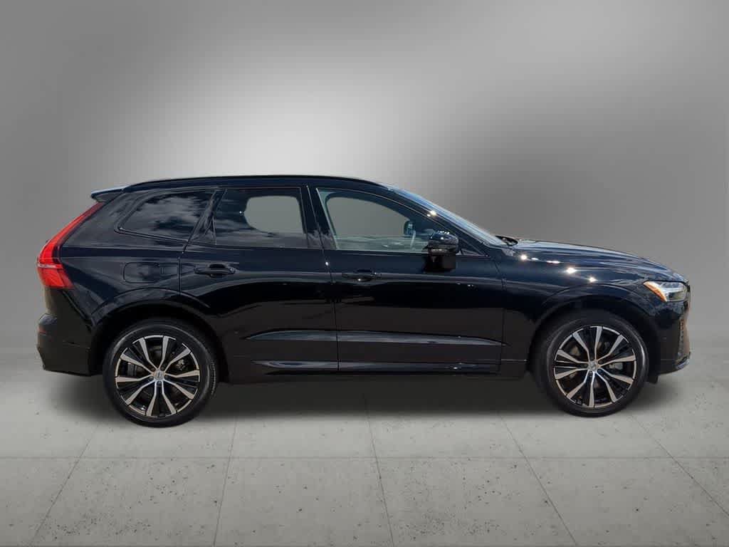 Used 2024 Volvo XC60 B5 Ultimate w/ Protection Package Premier AWD/4WD image 7