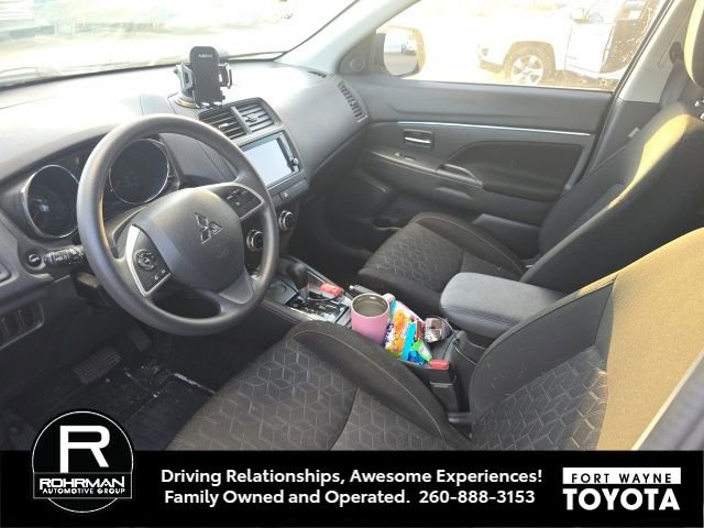 Used 2022 Mitsubishi Outlander Sport ES image 9