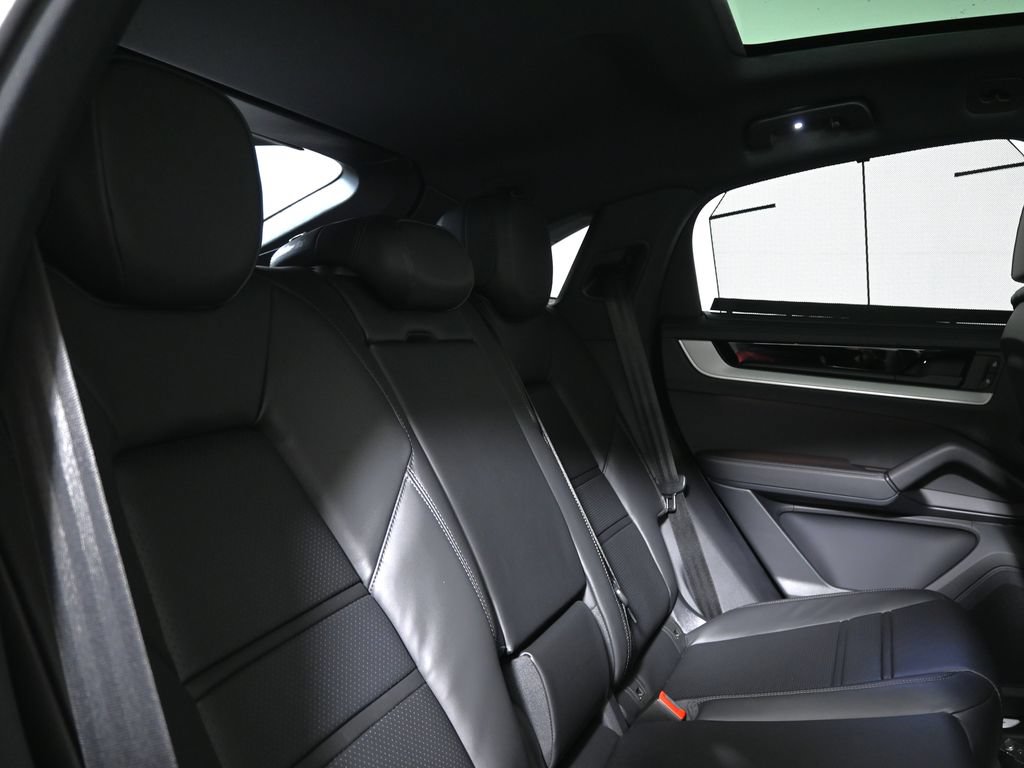 Used 2026 Porsche Cayenne Coupe AWD/4WD image 41