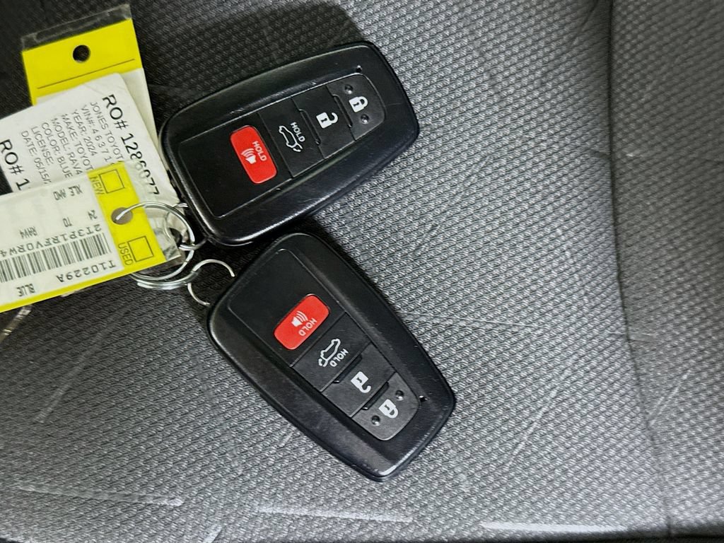 Certified 2024 Toyota RAV4 XLE w/ Convenience Package AWD/4WD image 34
