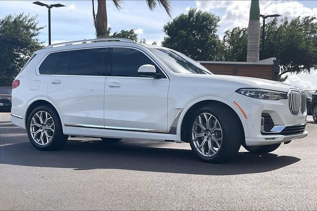 Used 2022 BMW X7 xDrive40i w/ Premium Package AWD/4WD image 2