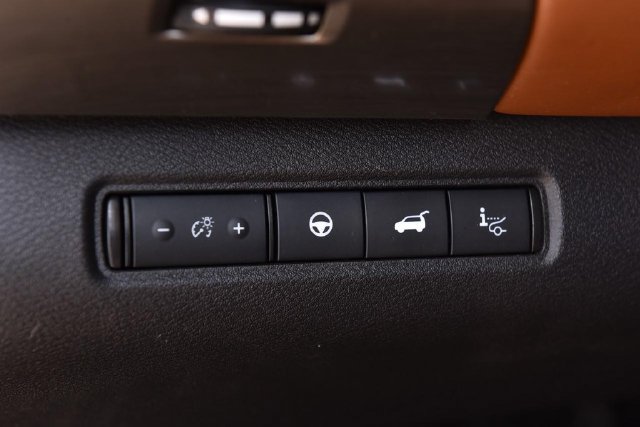 Used 2024 Nissan Pathfinder Platinum w/ Cargo Package AWD/4WD image 11