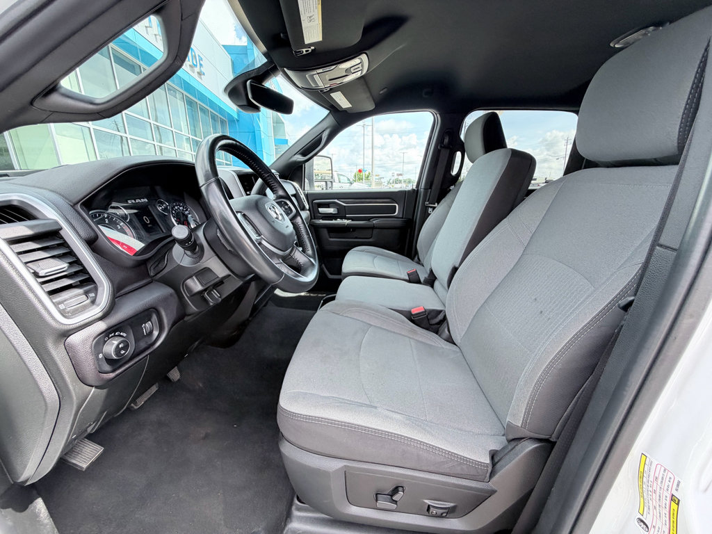 Used 2024 RAM 3500 Big Horn AWD/4WD image 22