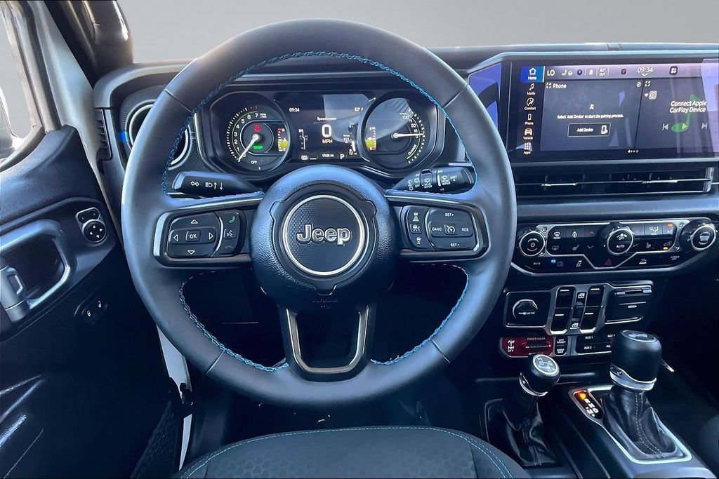 Certified 2025 Jeep Wrangler Unlimited Rubicon 4xe w/ Convenience Group AWD/4WD image 5