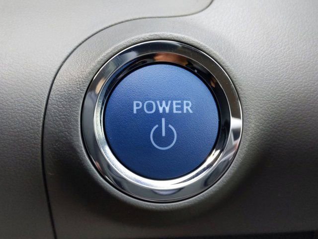 Used 2021 Toyota Avalon XLE FWD image 26