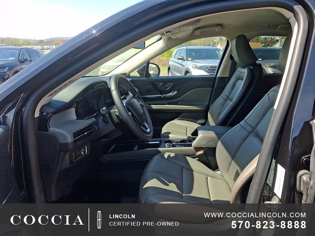 Certified 2023 Lincoln Corsair AWD image 13