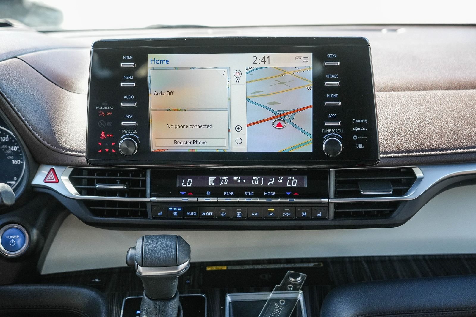 Certified 2024 Toyota Sienna Platinum FWD image 13