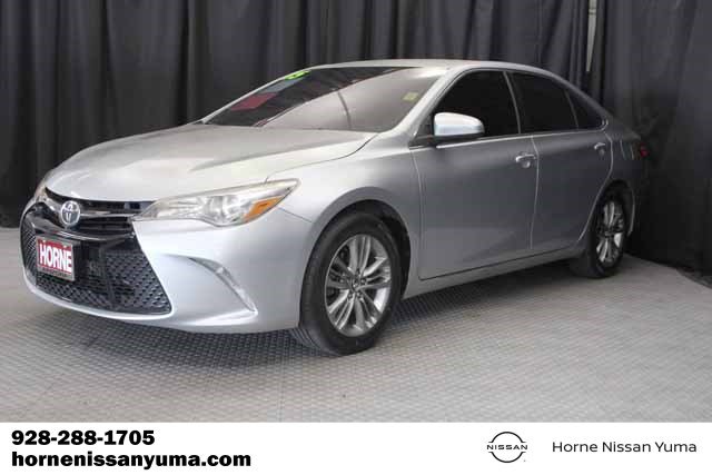 Used 2015 Toyota Camry SE FWD image 3