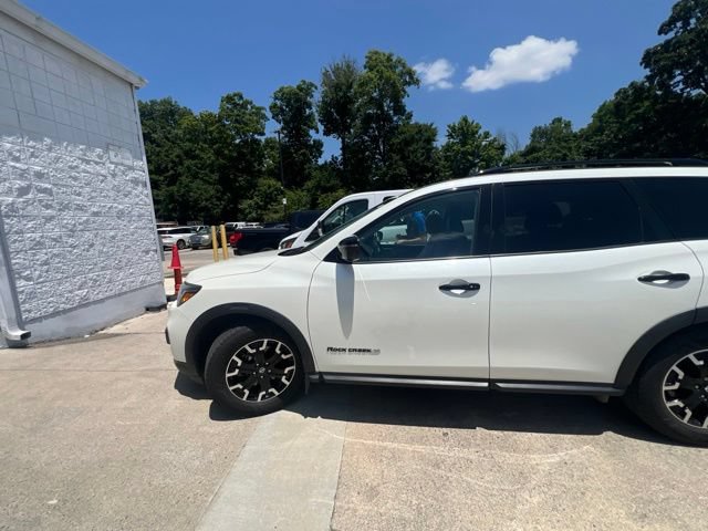 Used 2019 Nissan Pathfinder SL FWD image 7