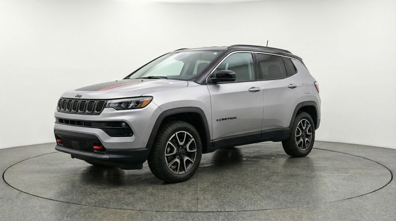 Used 2025 Jeep Compass Trailhawk image 3