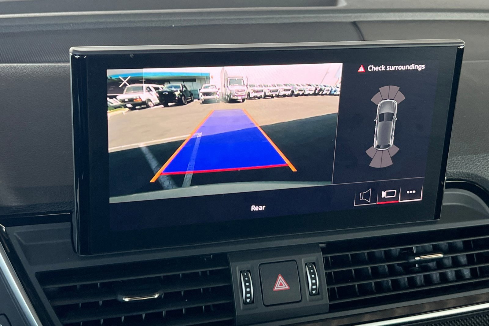 Used 2022 Audi SQ5 Premium w/ Convenience Package image 19