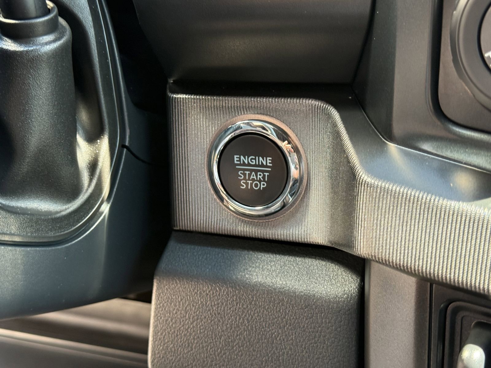 Used 2024 Ford F250 Platinum image 31