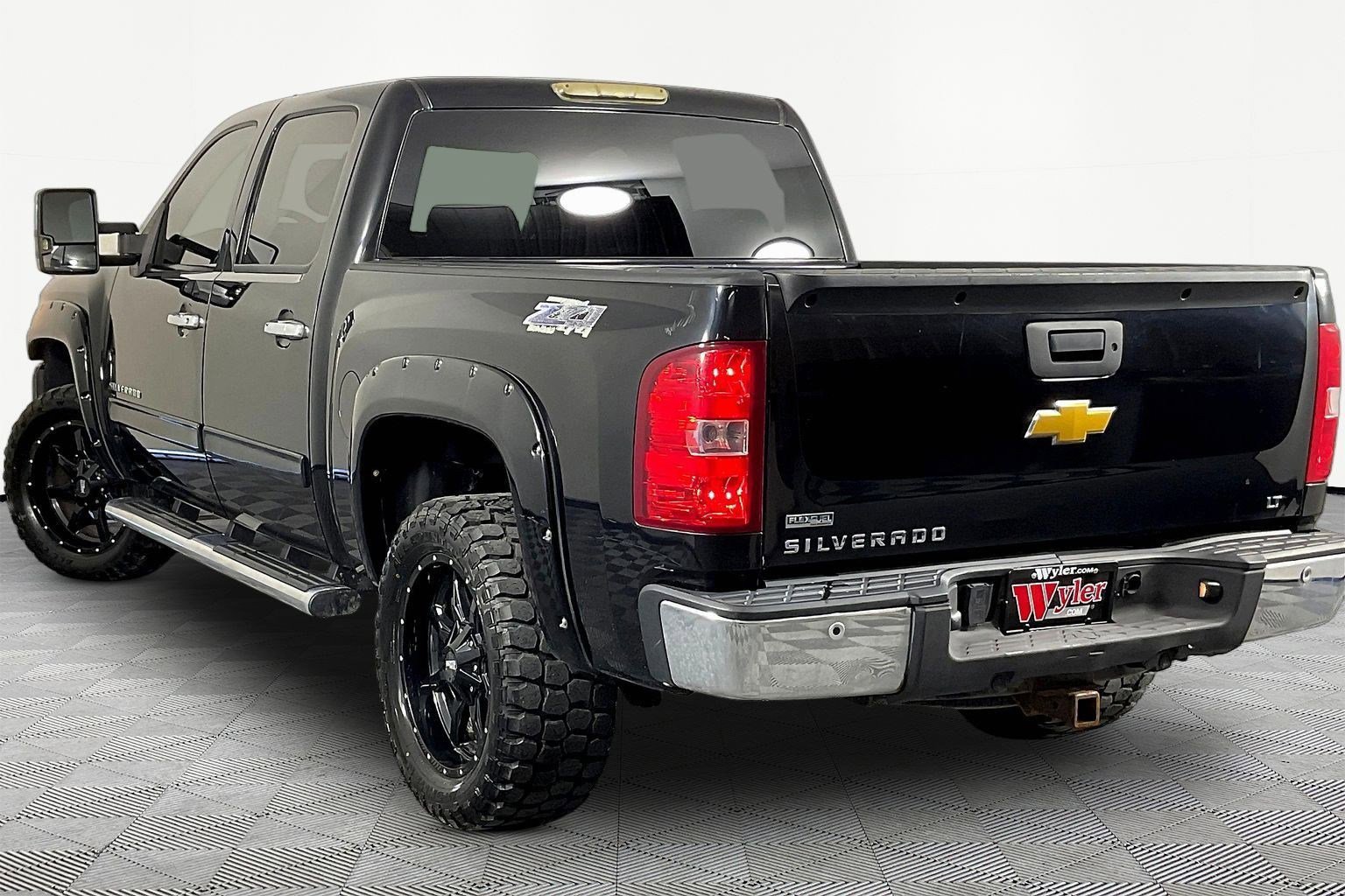 Used 2012 Chevrolet Silverado 1500 LT w/ All-Star Edition AWD/4WD image 4