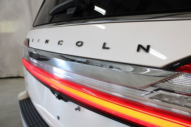 Used 2019 Lincoln Navigator Black Label w/ Cargo Package AWD/4WD image 32