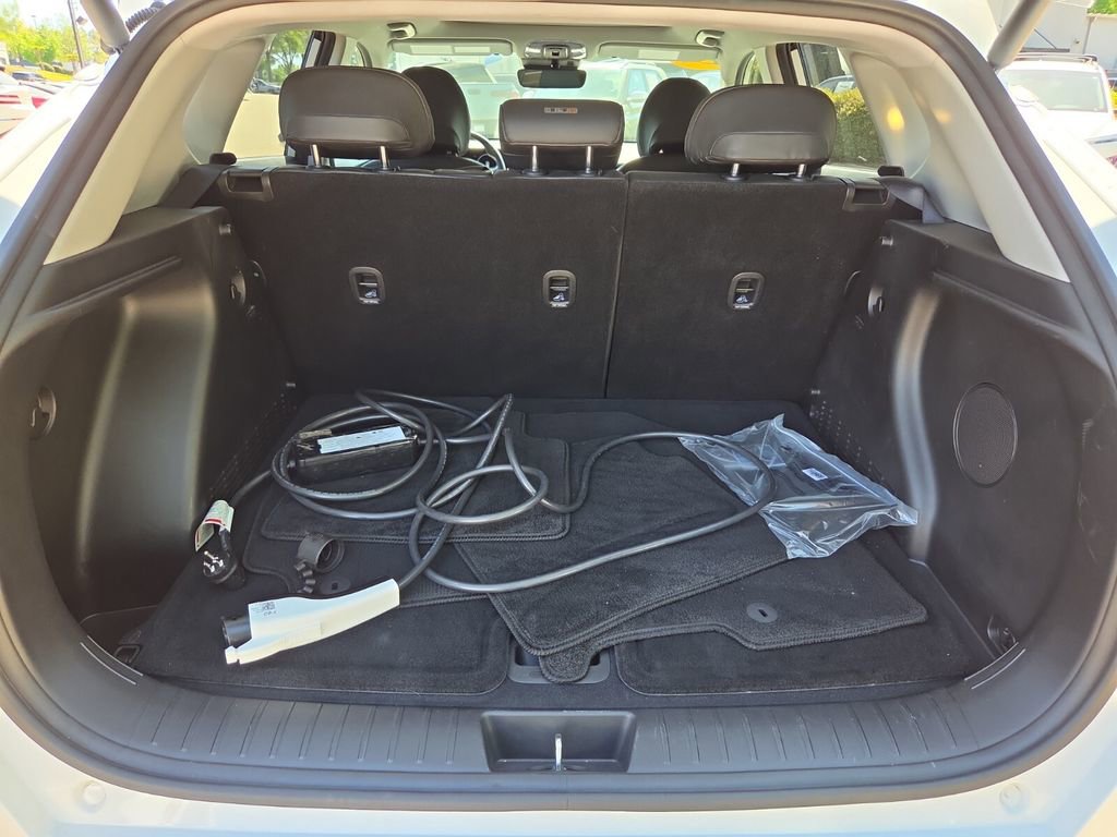 Used 2024 Hyundai Kona Limited image 17