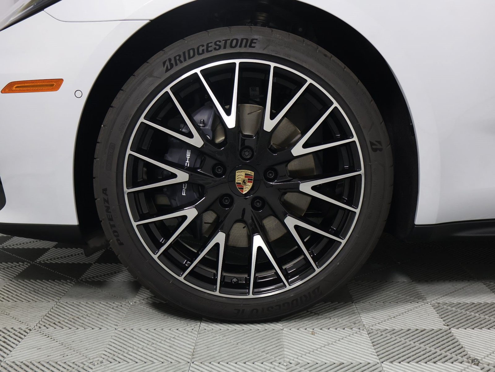 New 2026 Porsche Panamera RWD image 17