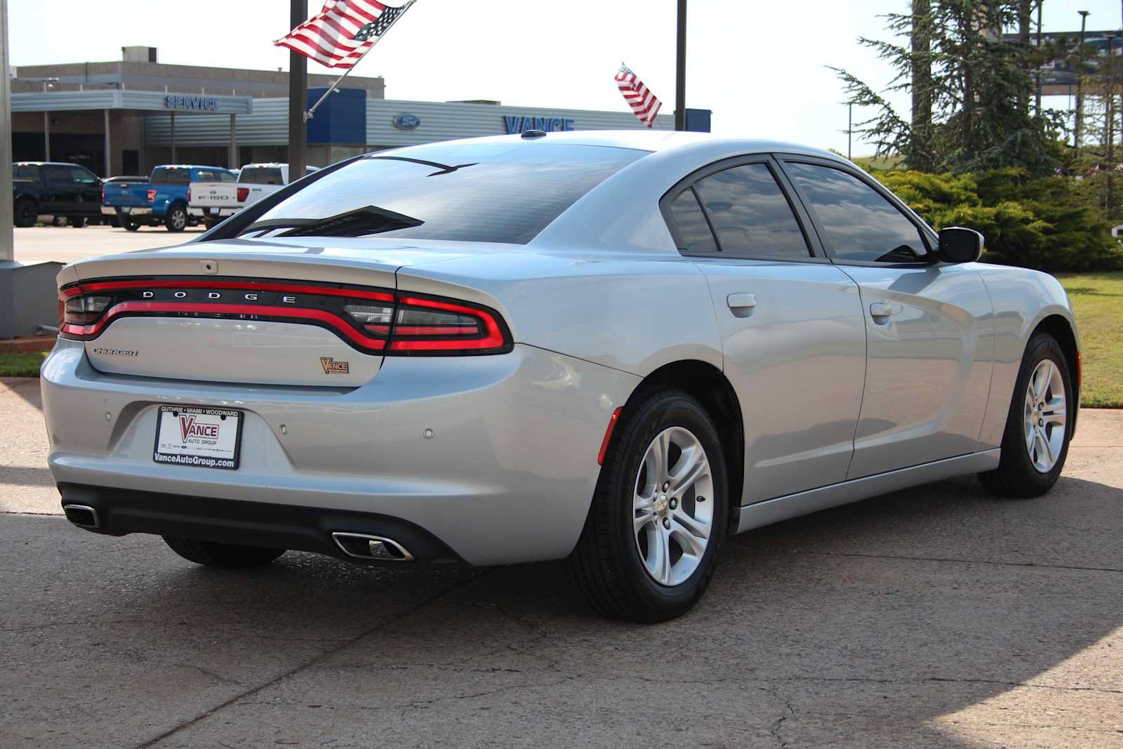 Used 2022 Dodge Charger SXT RWD image 10