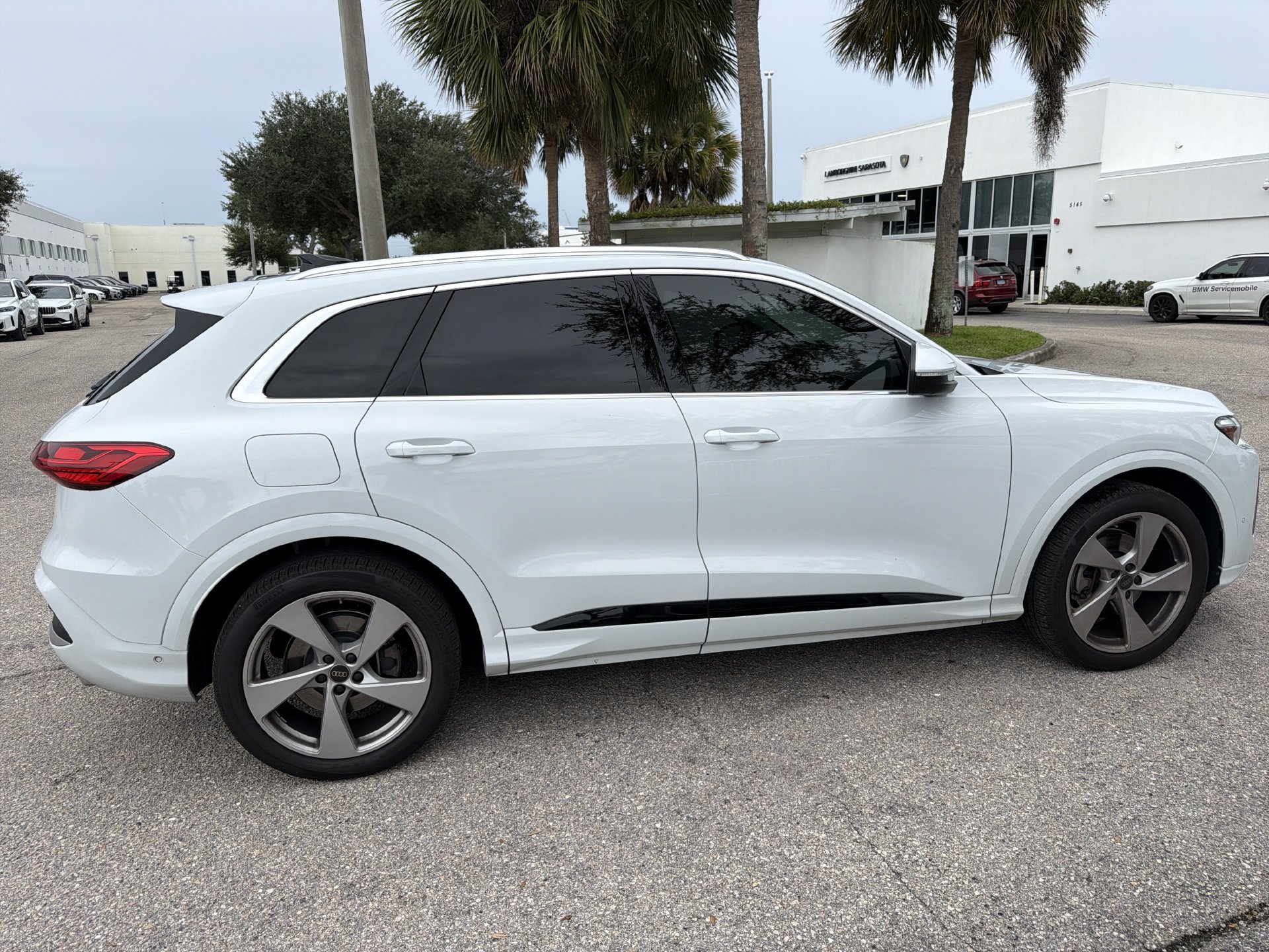 Used 2025 Audi Q5 Prestige AWD/4WD image 3