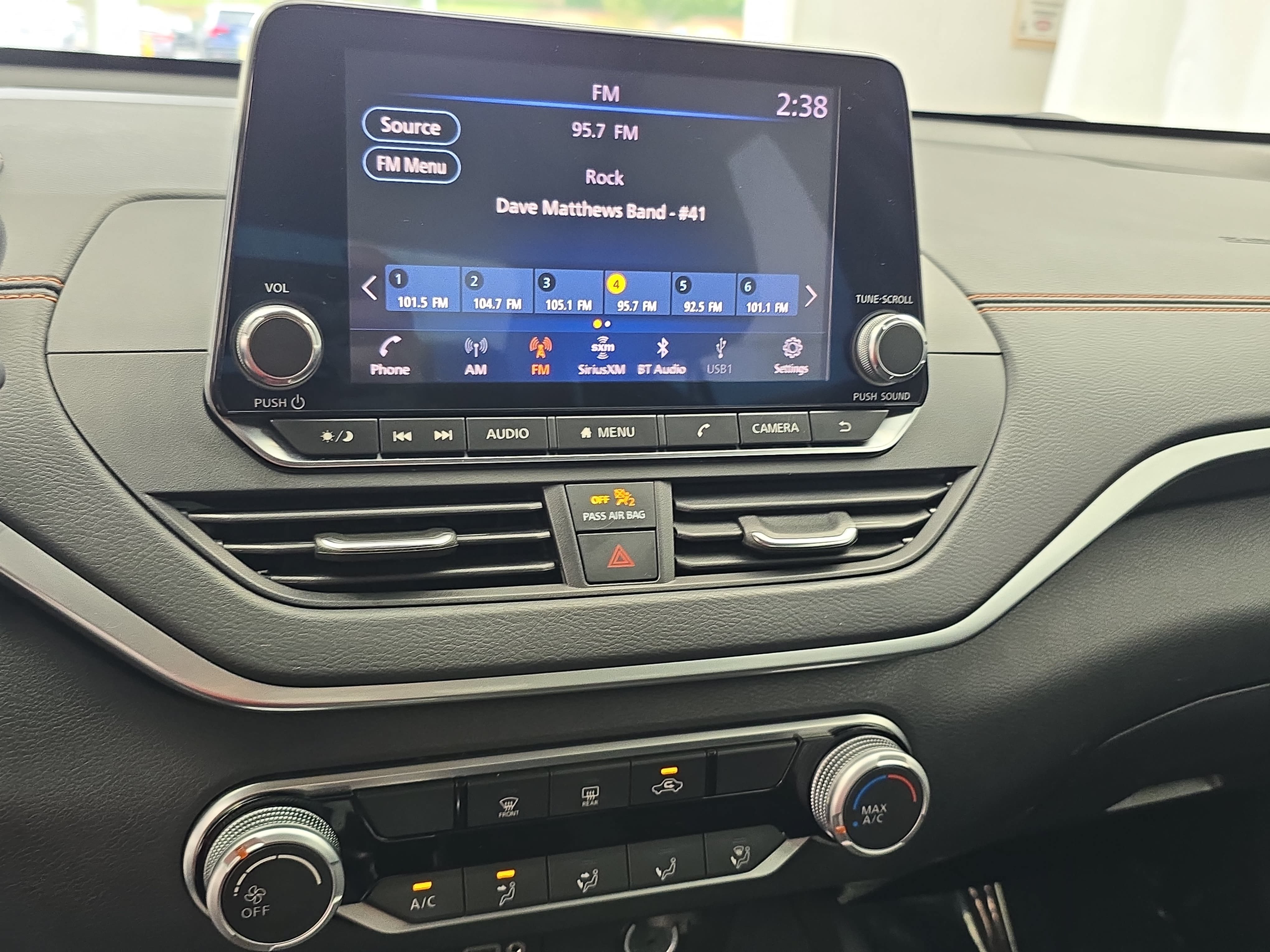 Certified 2022 Nissan Altima 2.5 SR AWD/4WD image 19