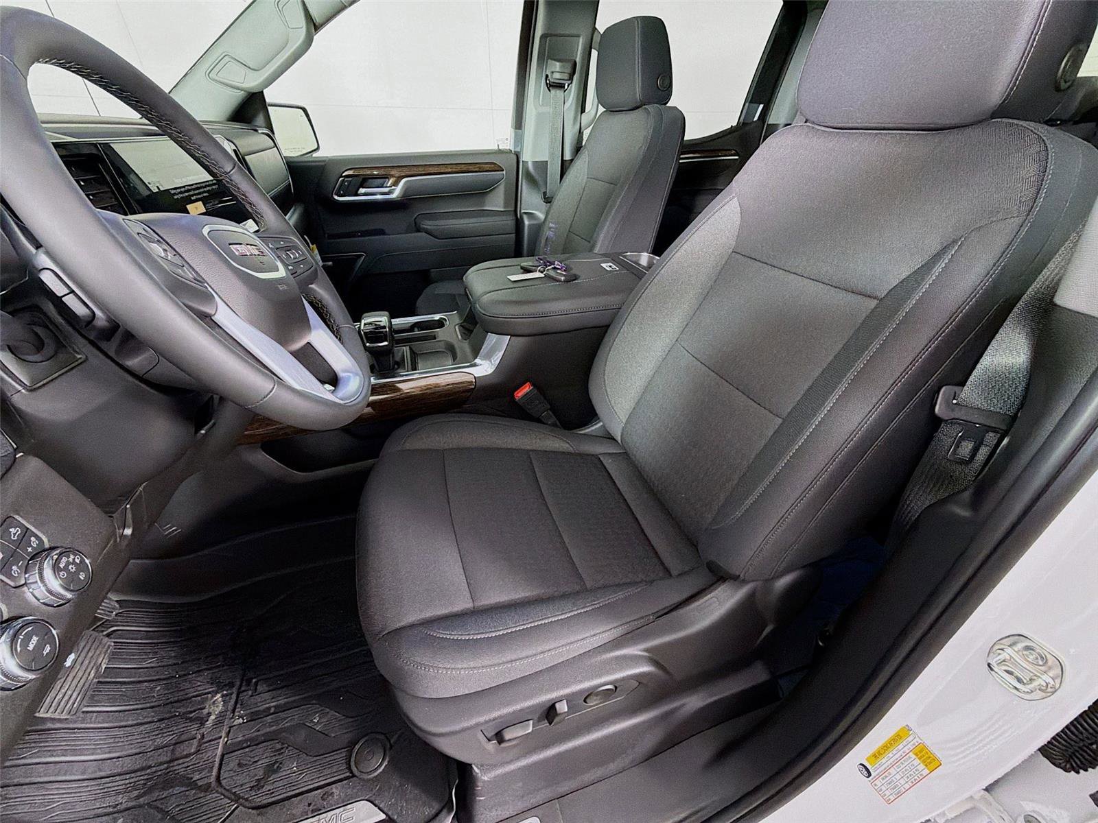 New 2026 GMC Sierra 1500 Elevation image 11