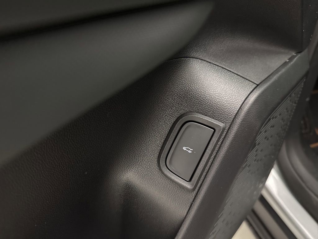 New 2026 GMC Terrain AT4 w/ Convenience Package III image 25