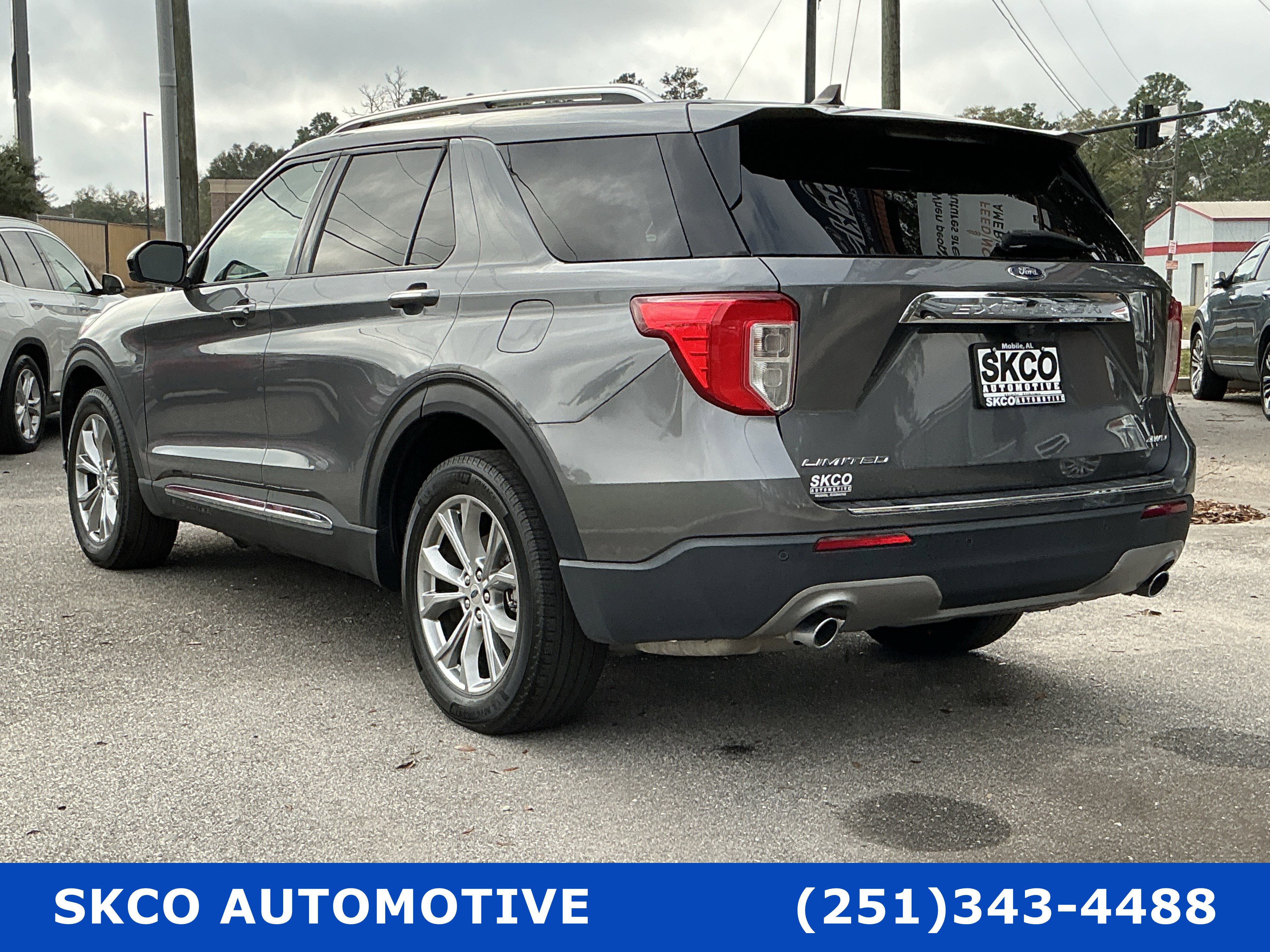 Used 2022 Ford Explorer Limited image 3