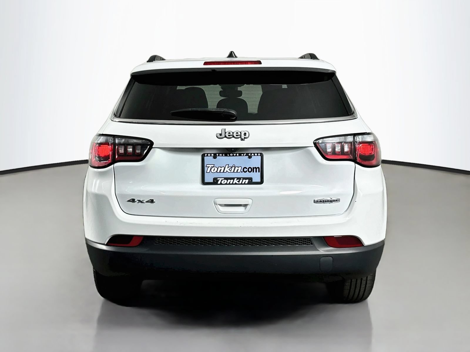 Used 2024 Jeep Compass Latitude AWD/4WD image 7
