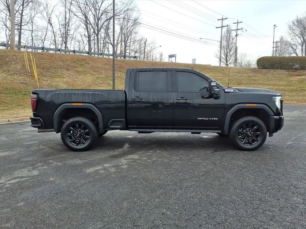 Used 2024 GMC Sierra 2500 AT4 w/ AT4 Premium Plus Package image 2