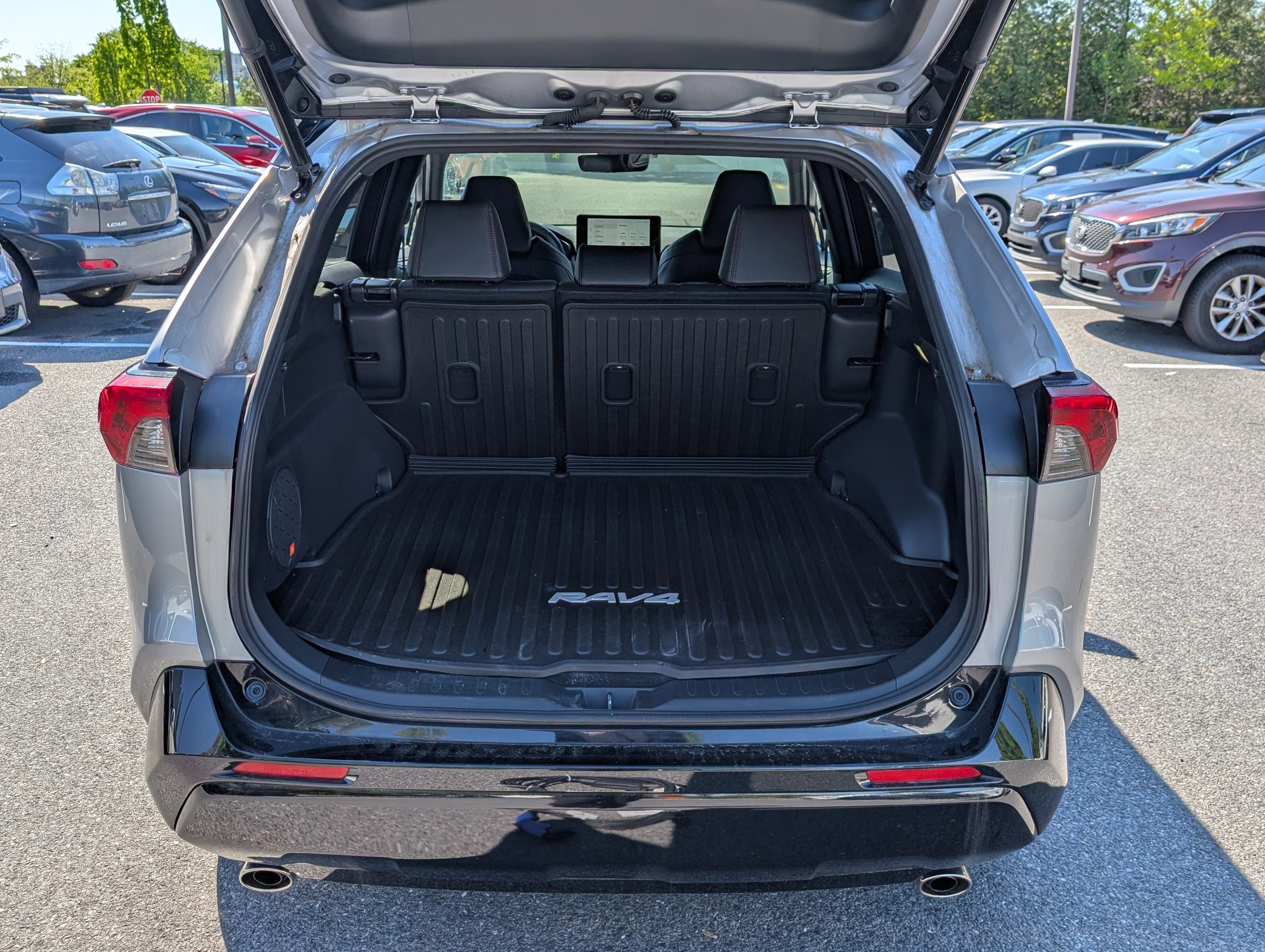 Used 2023 Toyota RAV4 XSE w/ Weather Package AWD/4WD image 14