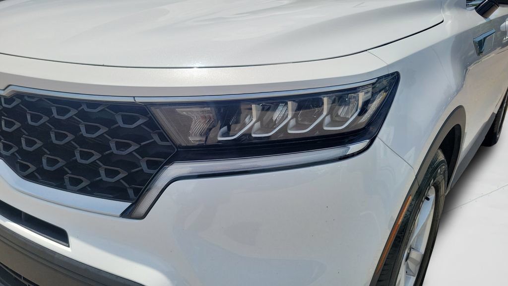 Used 2023 Kia Sorento LX FWD image 23