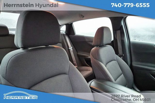 Used 2024 Chevrolet Malibu LT image 27