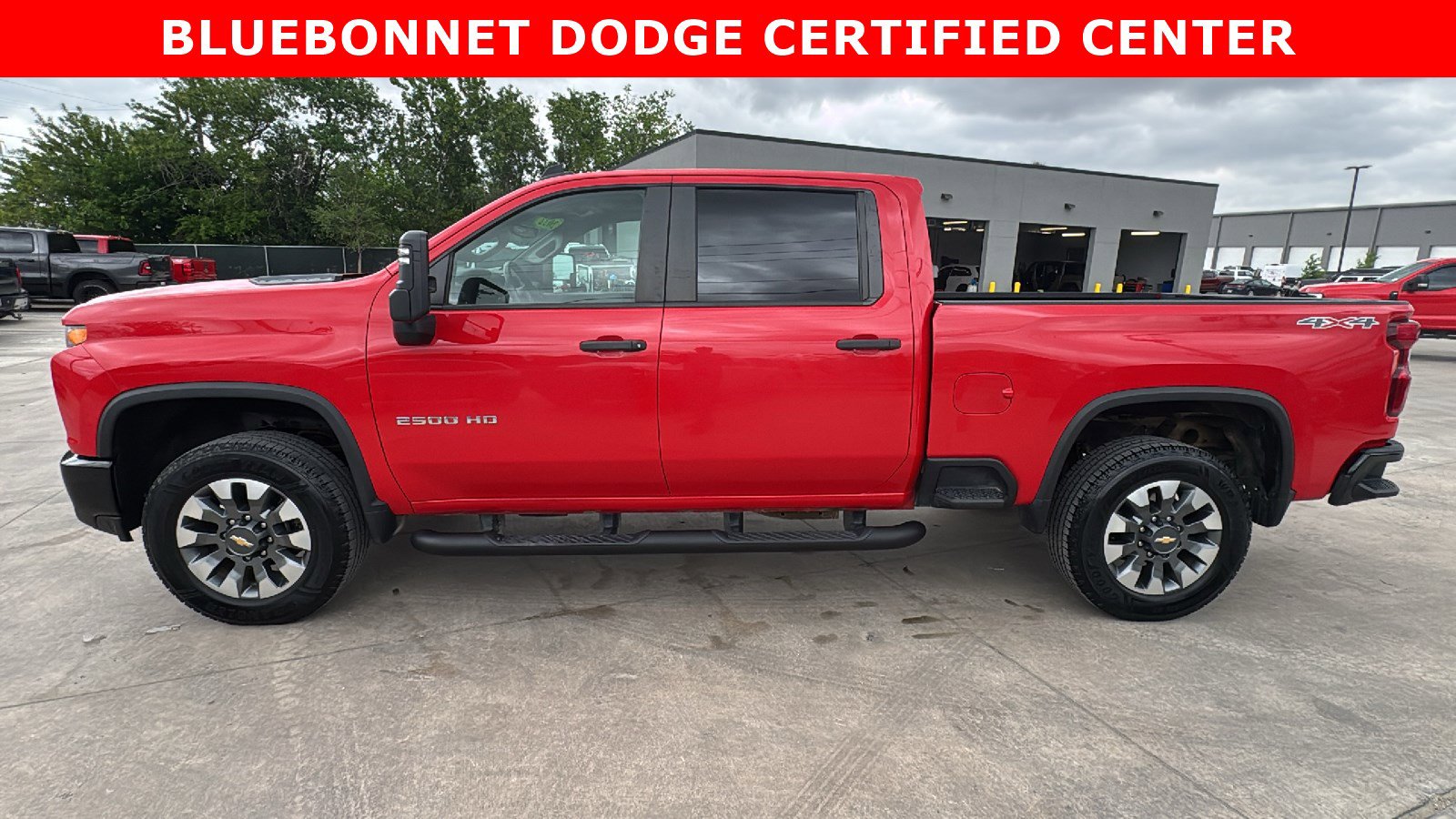 Used 2022 Chevrolet Silverado 2500 Custom w/ Custom Value Package image 8