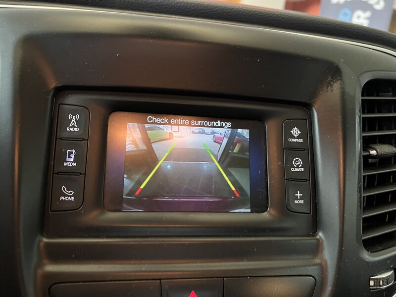Used 2015 Chrysler 200 Limited w/ Convenience Group FWD image 10