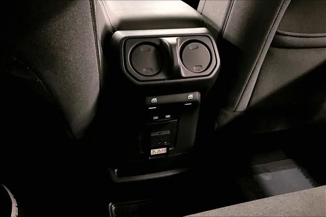Used 2025 Jeep Wrangler Unlimited Sahara w/ Safety Group image 31