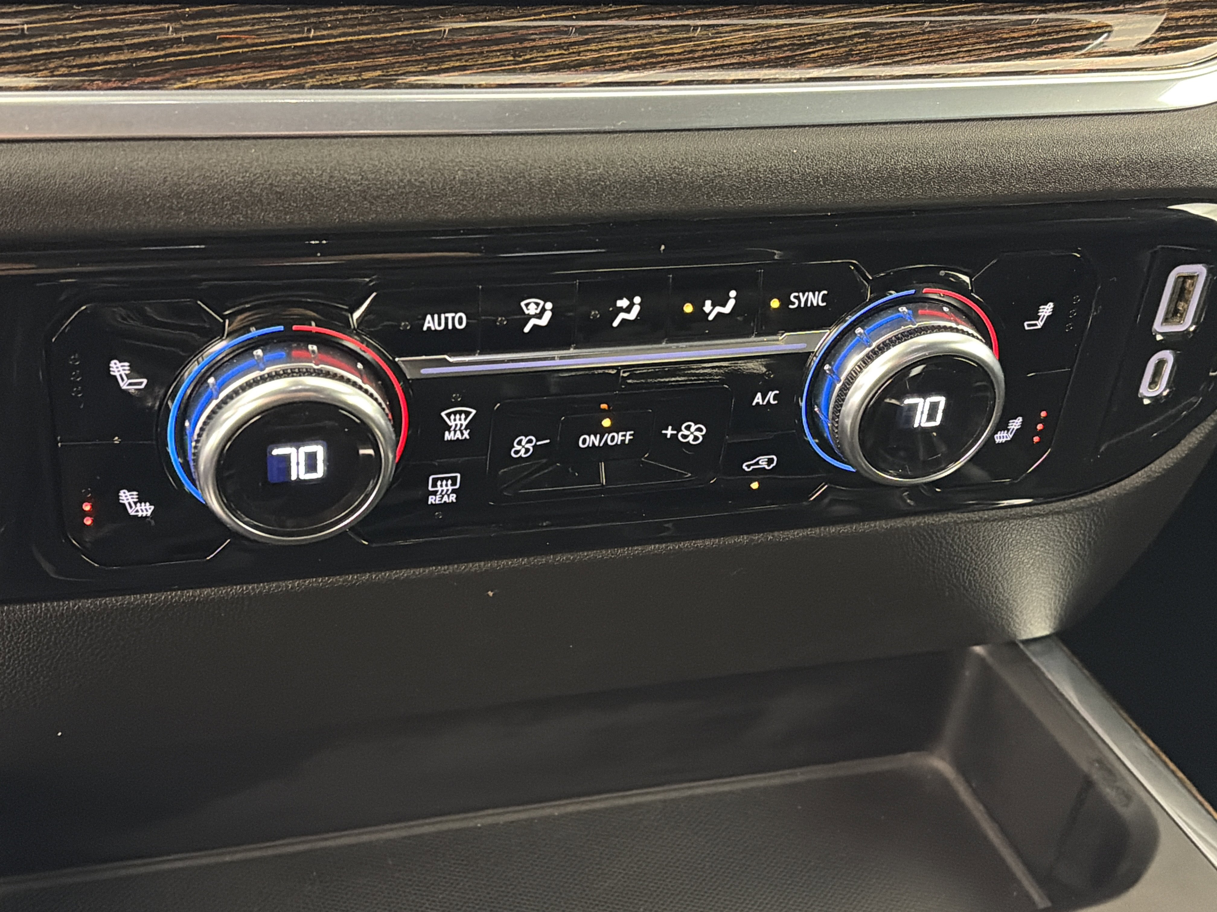 Certified 2022 GMC Sierra 1500 Elevation w/ Preferred Package image 24