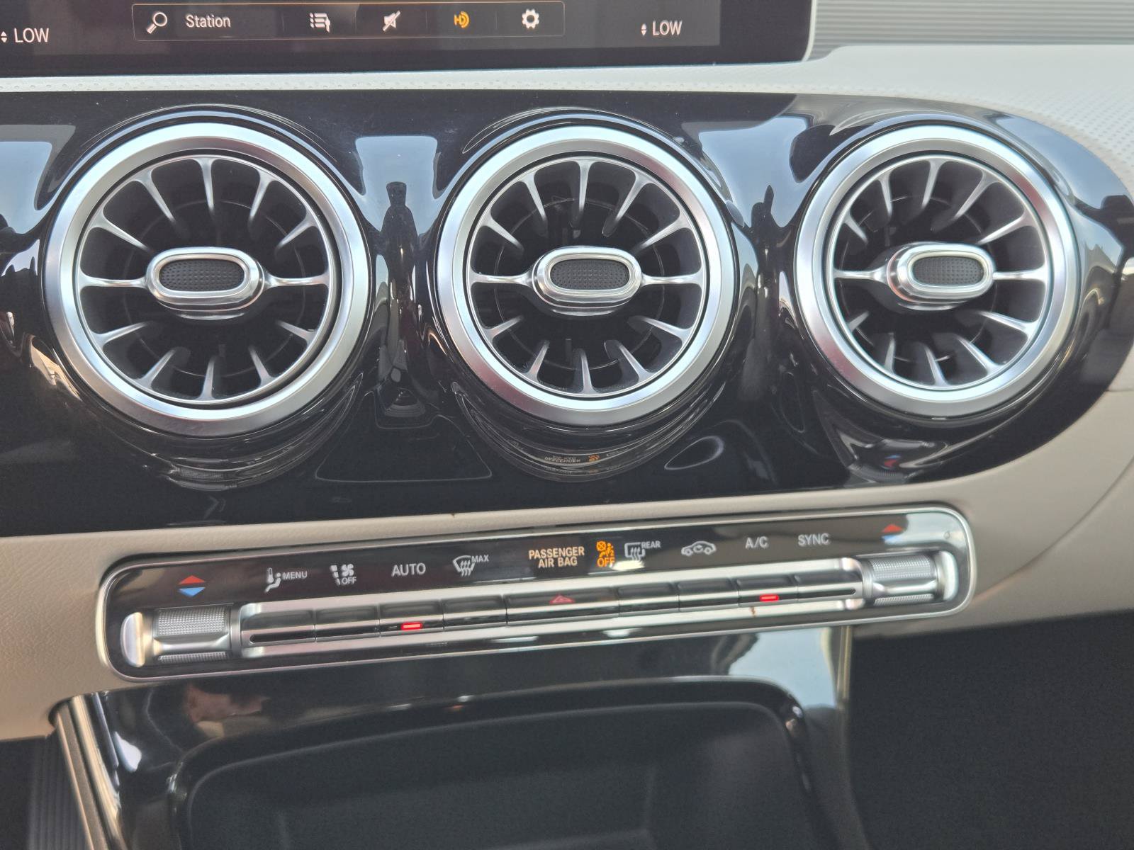 Used 2019 Mercedes-Benz A 220 image 11
