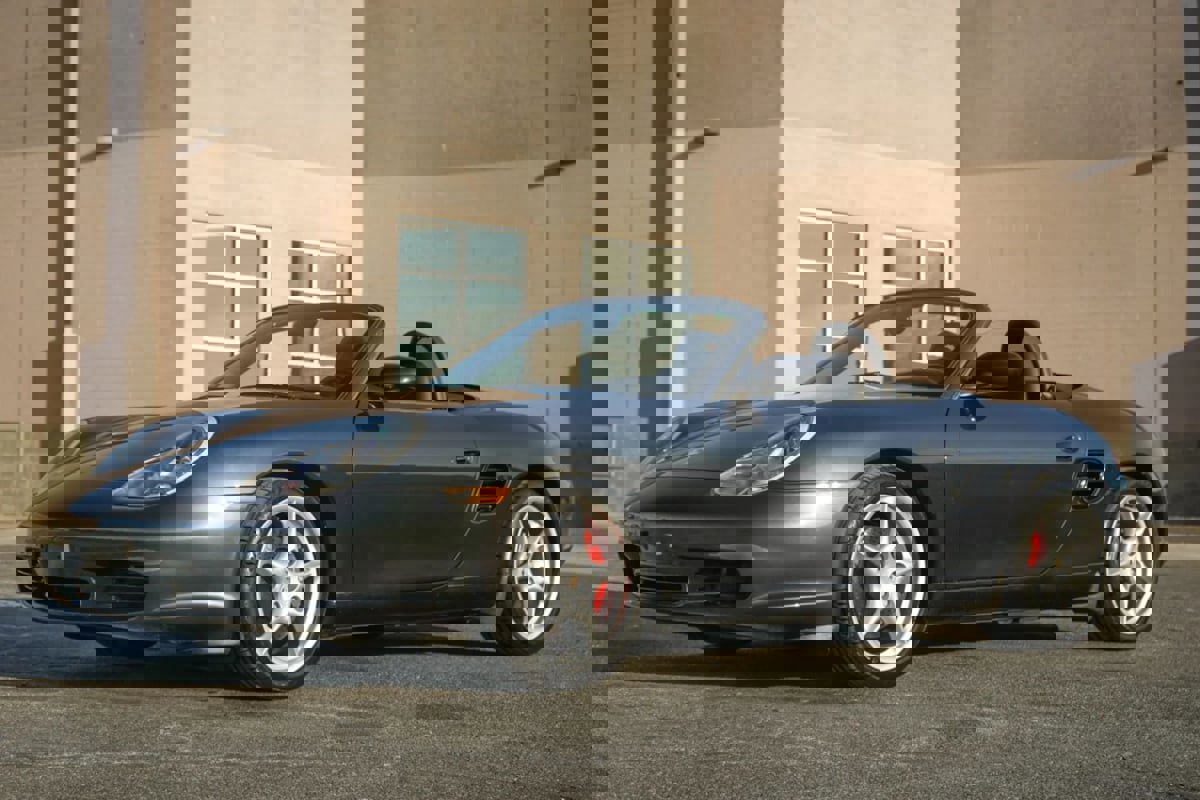 Used 2004 Porsche Boxster S image 4