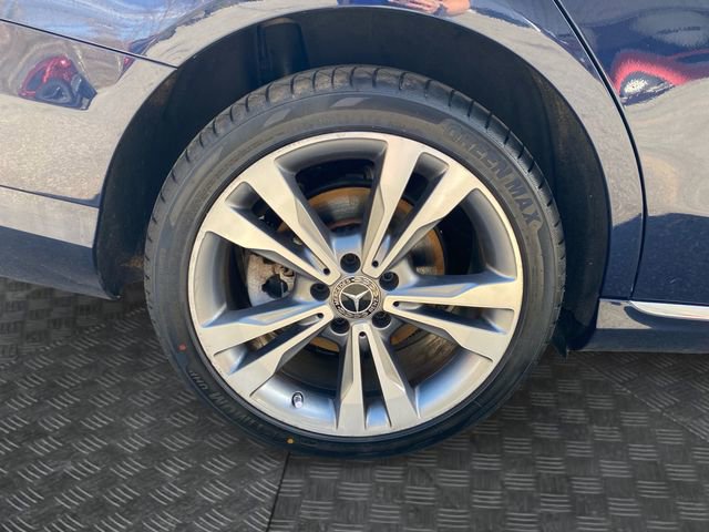 Used 2018 Mercedes-Benz C 300 4MATIC Sedan image 34