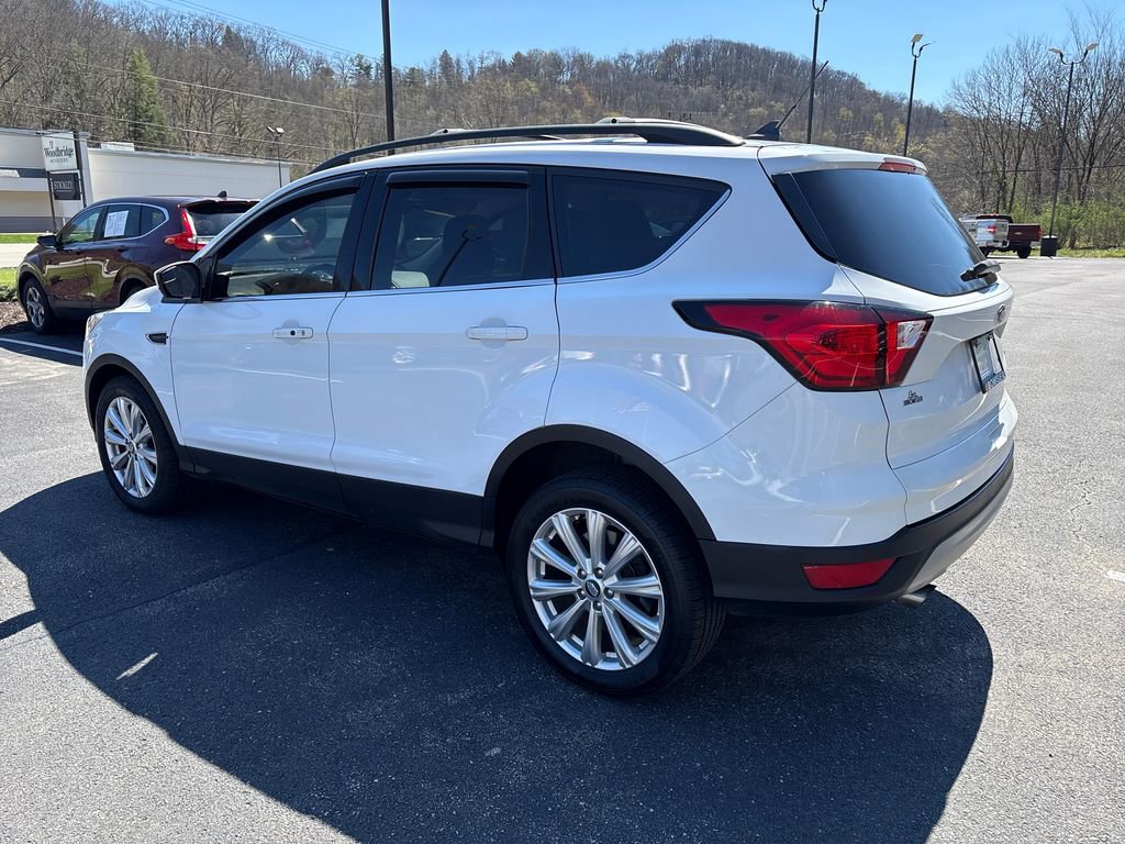 Used 2019 Ford Escape SEL image 3