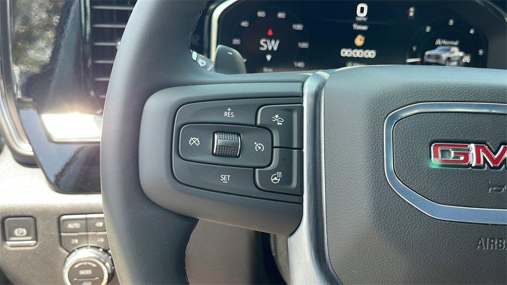 New 2025 GMC Sierra 1500 Elevation image 24