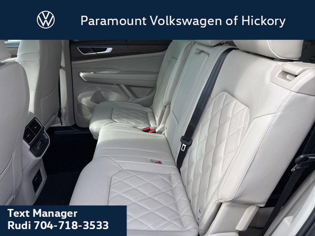 New 2026 Volkswagen Atlas SEL Premium R-Line image 18