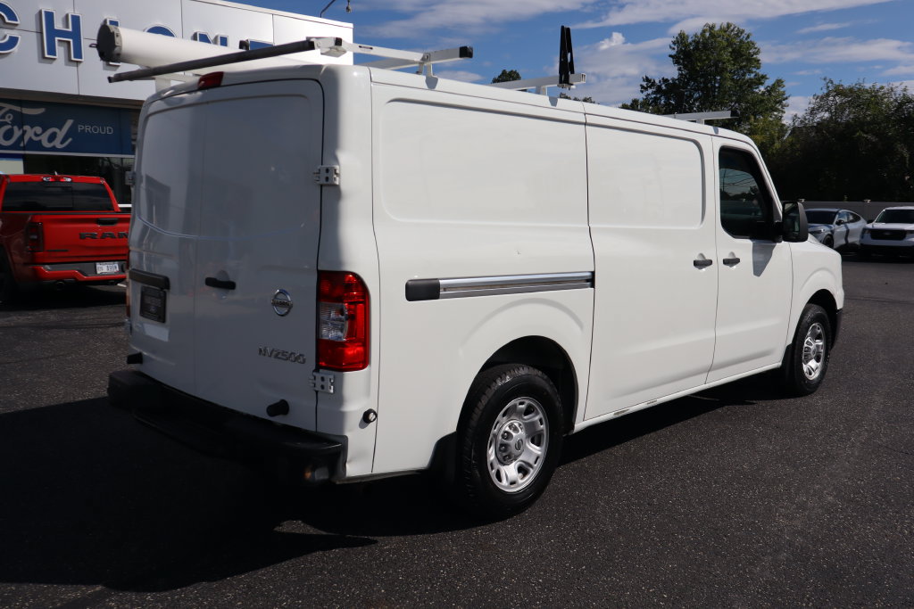 Used 2018 Nissan NV 2500 SV w/ Navigation Package RWD image 3