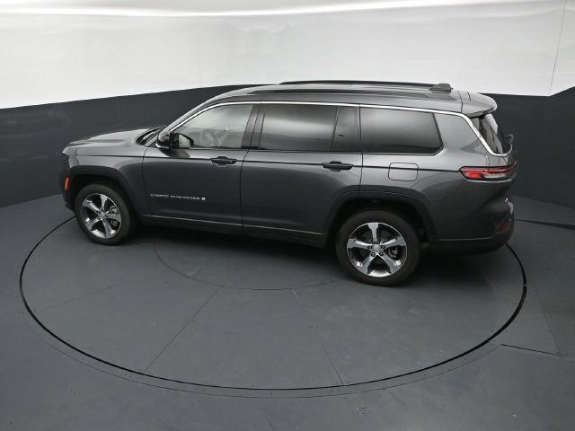 Used 2025 Jeep Grand Cherokee L Limited w/ Luxury Tech Group II AWD/4WD image 15