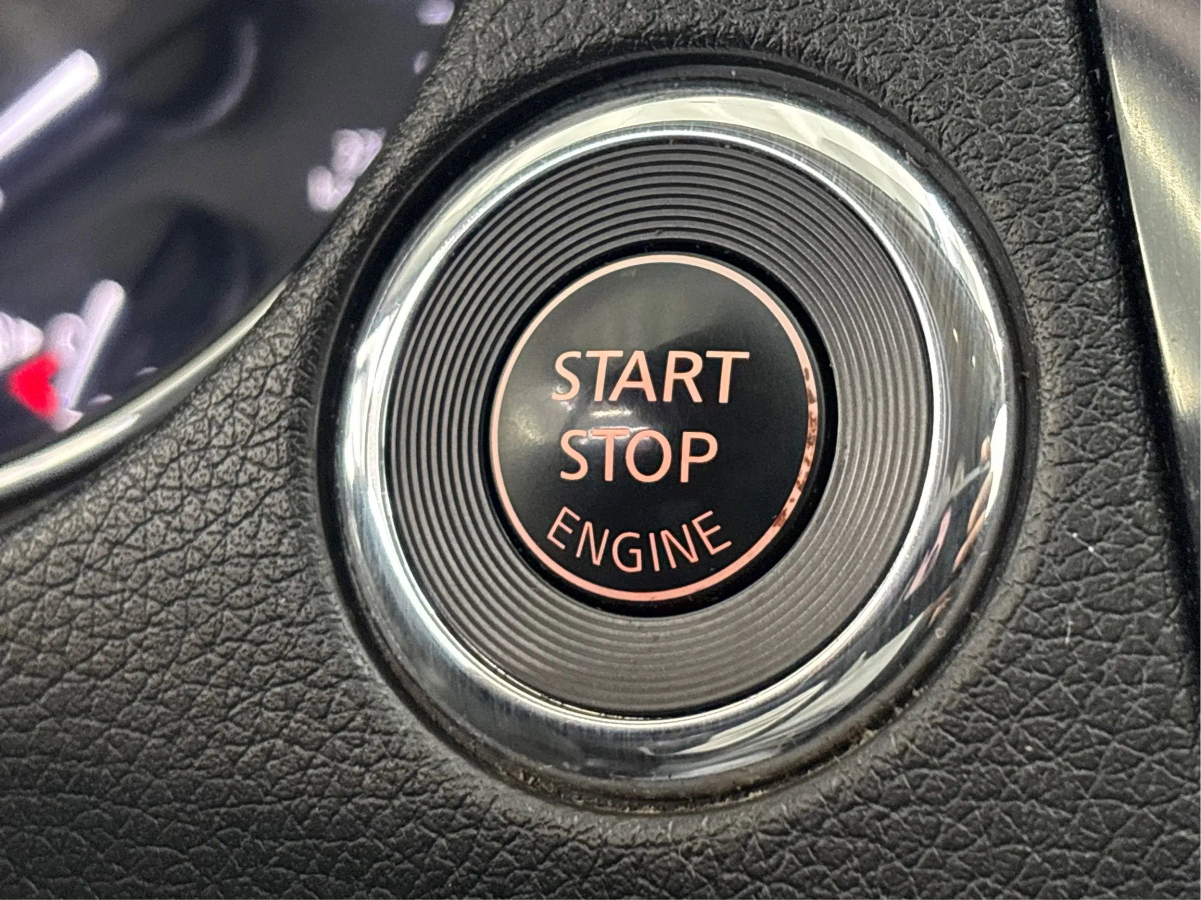 Used 2017 Nissan Rogue SV w/ Midnight Edition Package image 38