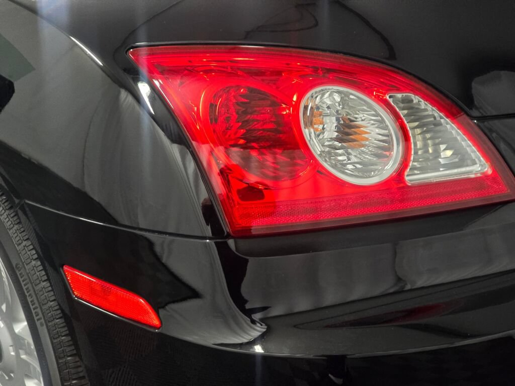 Used 2006 Chrysler Crossfire Limited RWD image 53