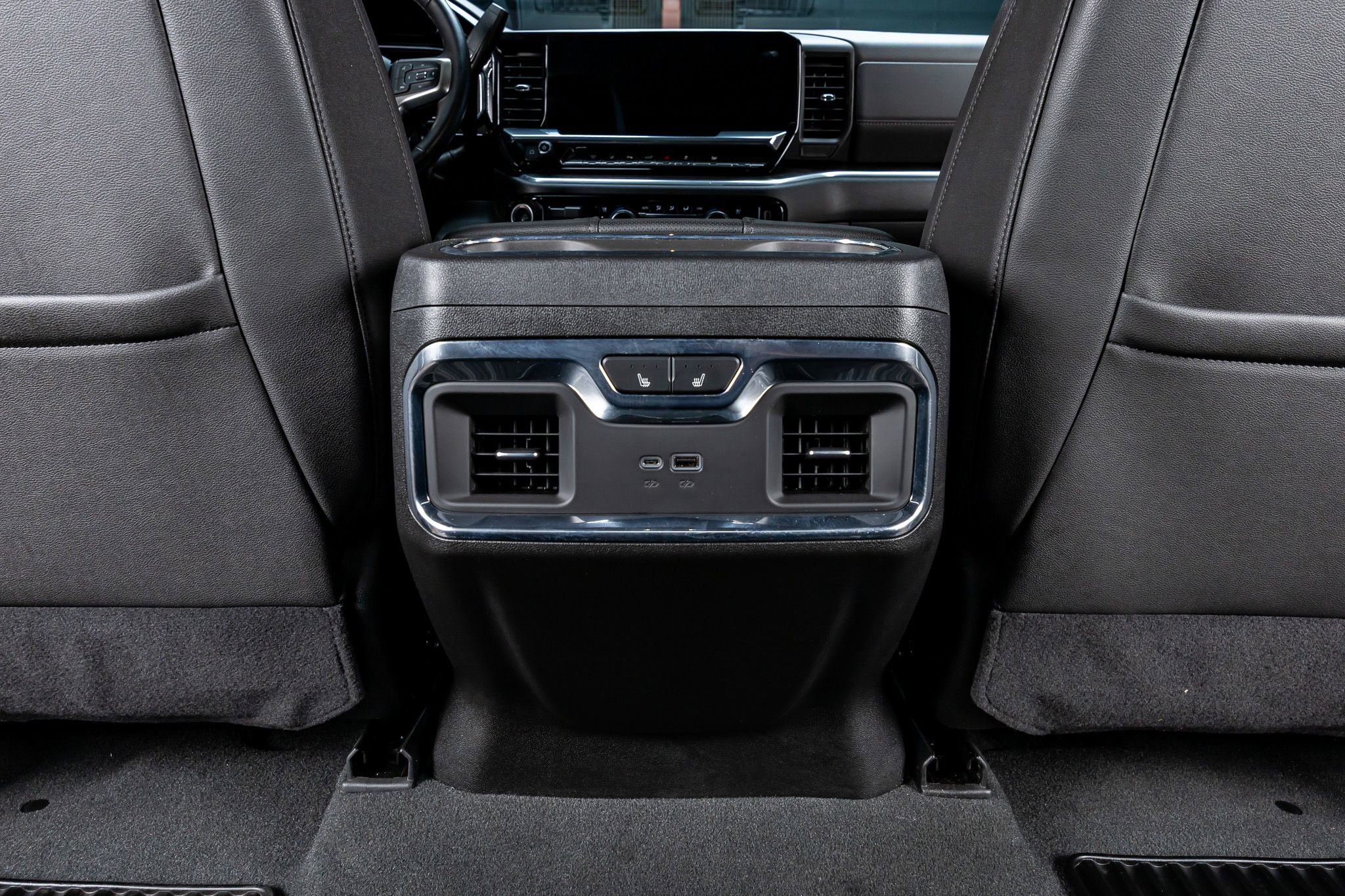Used 2025 Chevrolet Silverado 3500 LTZ w/ LTZ Plus Package AWD/4WD image 33
