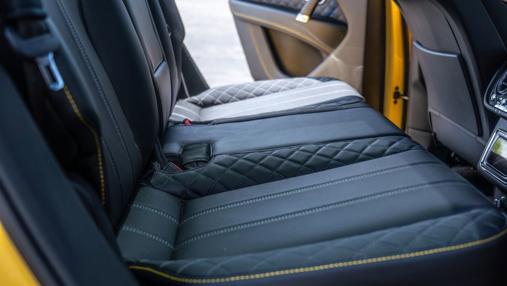 Used 2019 Bentley Bentayga image 42